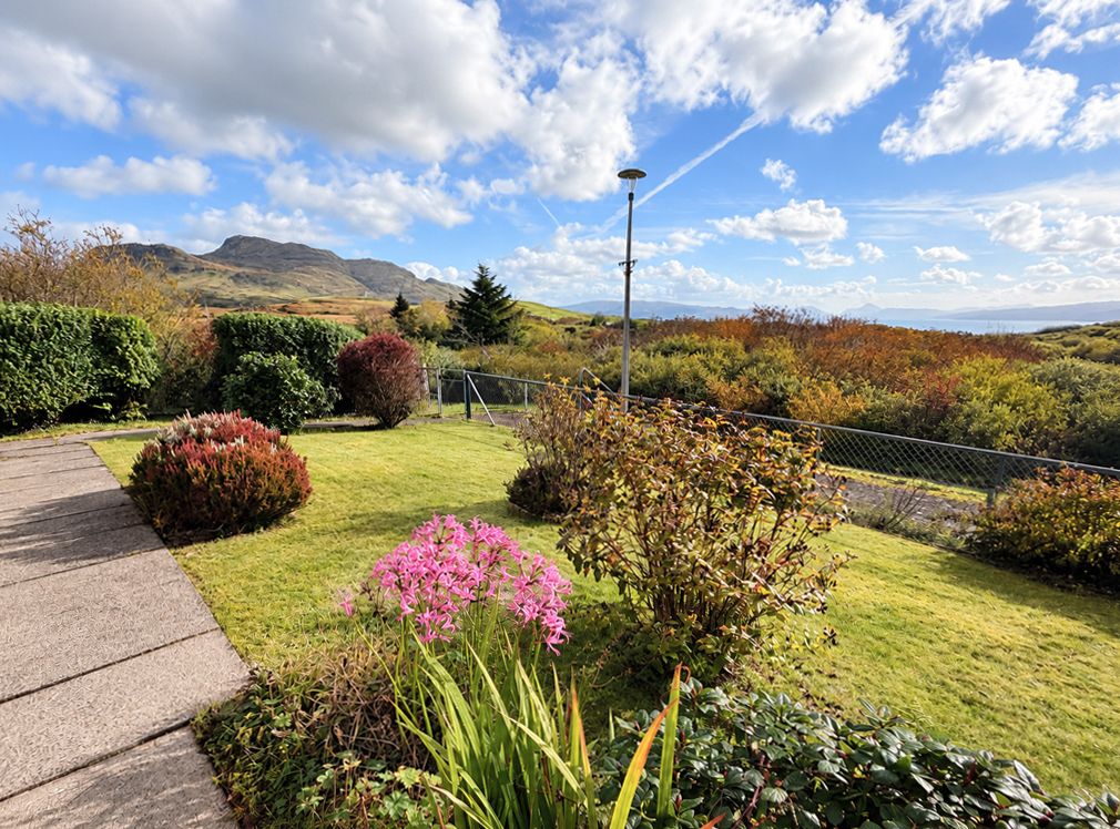 Property photo 2 of 43