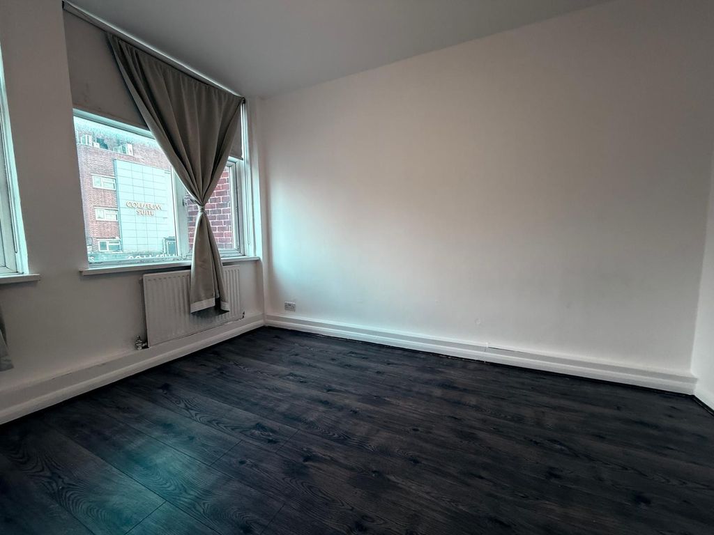 Property photo 3 of 9 Gallery