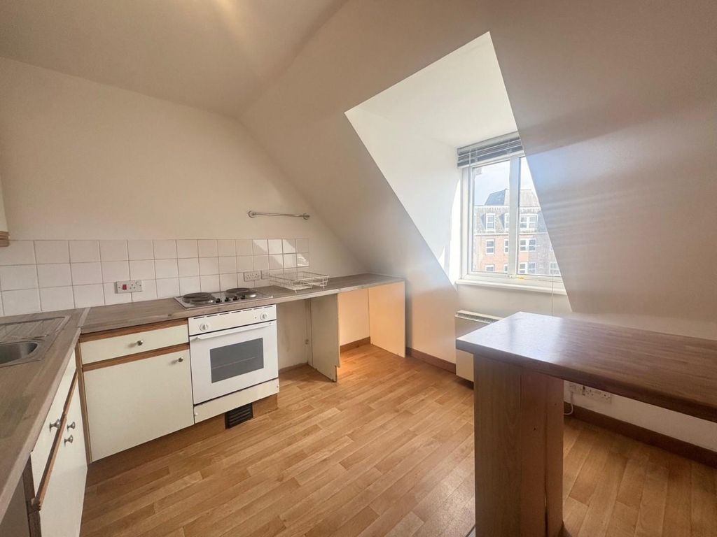 Property photo 2 of 5 Kitchen 2 .Jpg