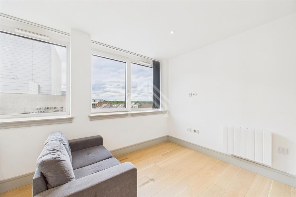 Property photo 1 of 9 1.Jpg