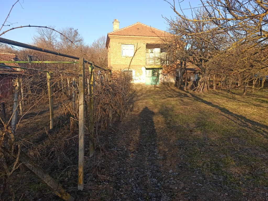 Property photo 1 of 5