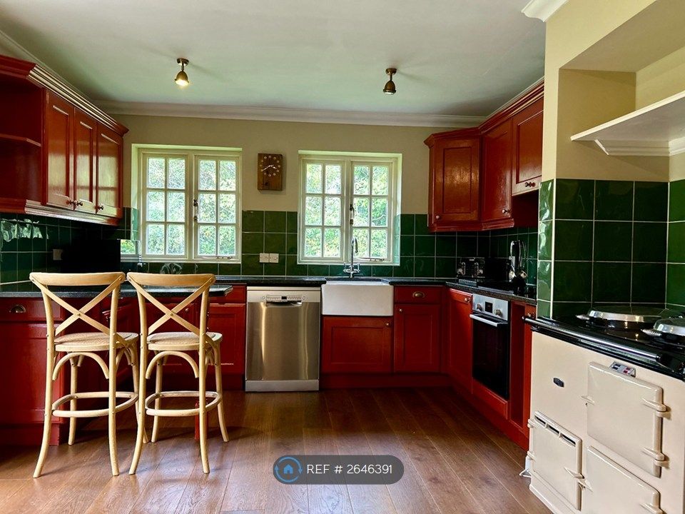 Property photo 3 of 9 Kitchen