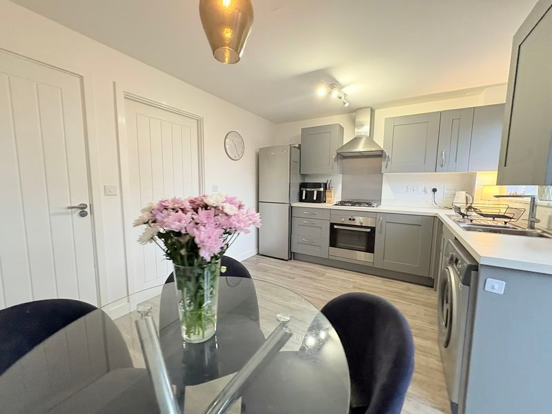 Property photo 3 of 12 Photo 11