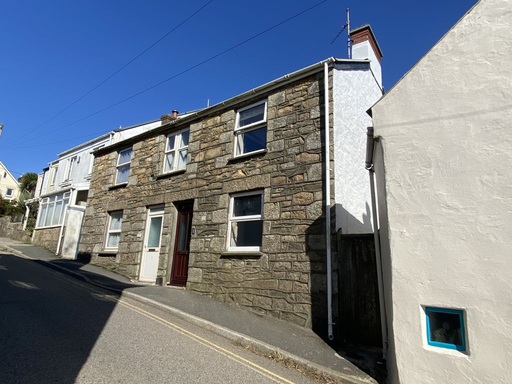 Property photo 1 of 11 3 Bedroom Semi Detached House For Sale