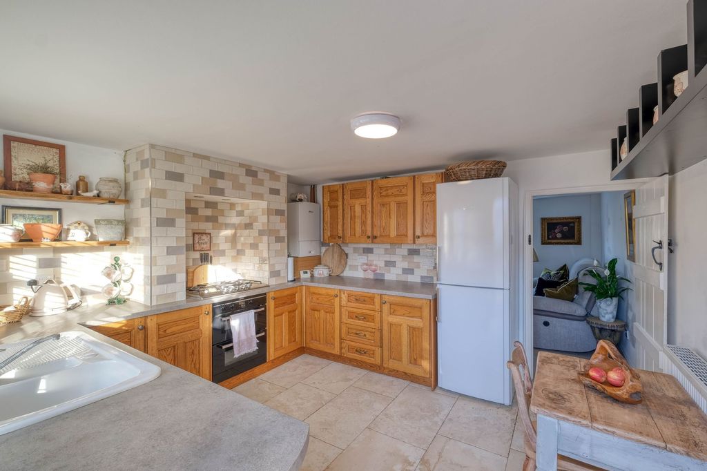 Property photo 3 of 16