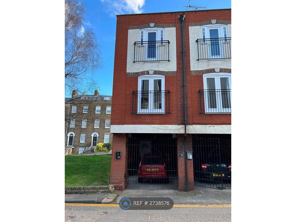 Property photo 2 of 20 No 1 Worcester Court