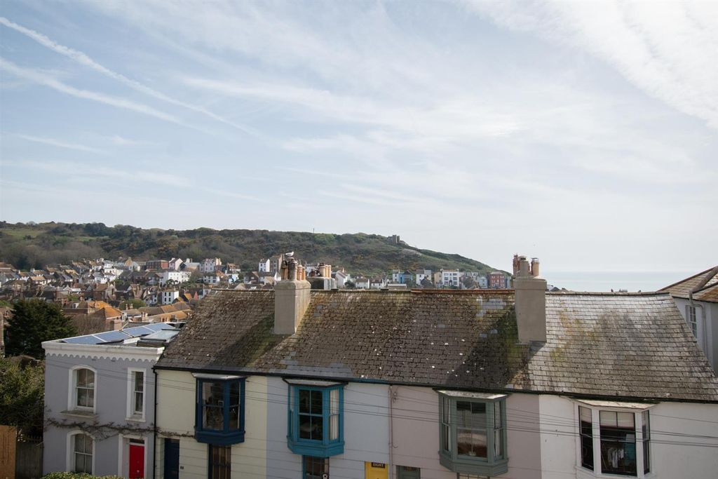 Property photo 2 of 15 Views