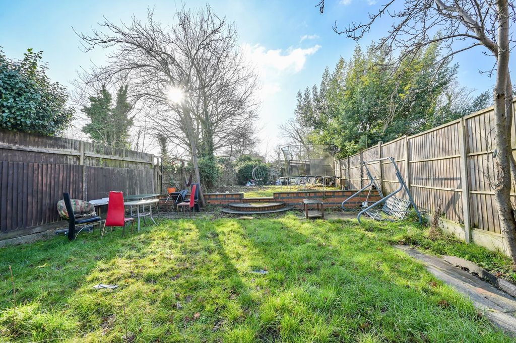 Property photo 3 of 7