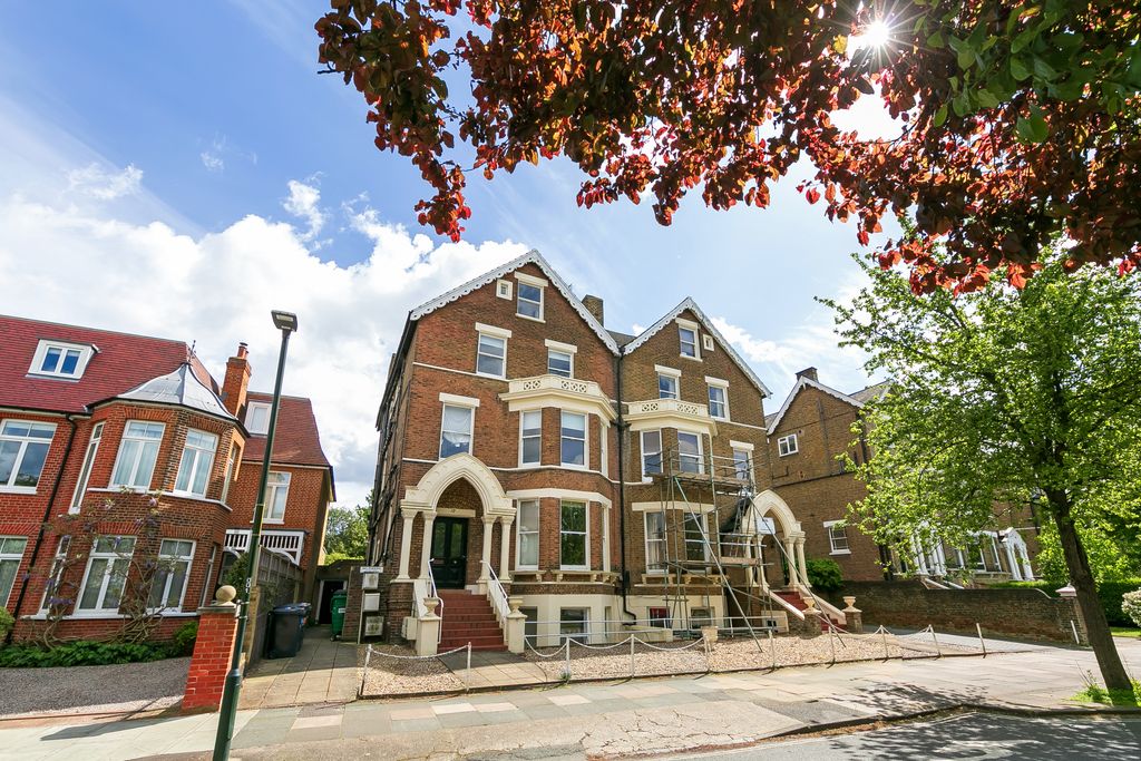 Property photo 1 of 7