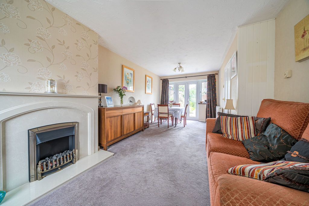 Property photo 2 of 17 Lounge/Diner