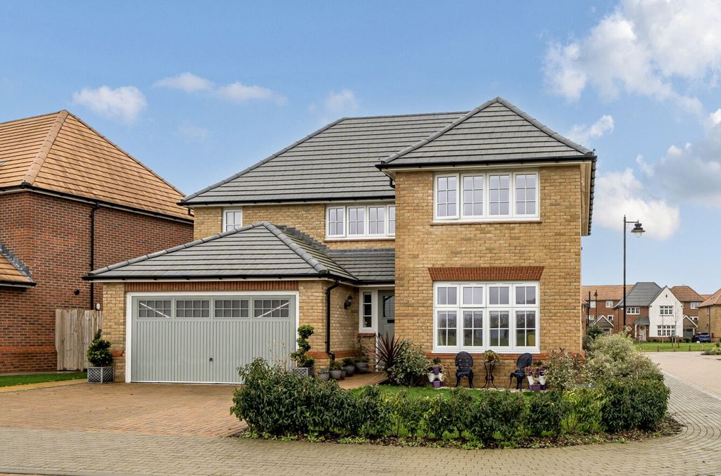 Property photo 1 of 21