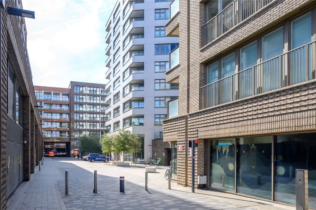 Property photo 2 of 15 Exterior