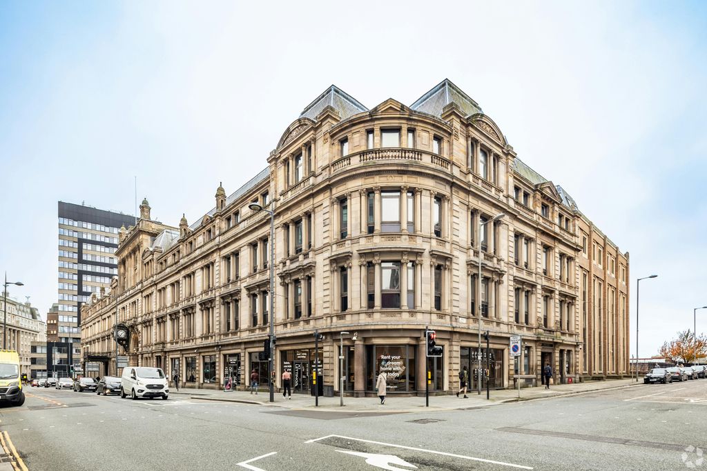 Property photo 3 of 12 Buildingphoto (1).Jpg