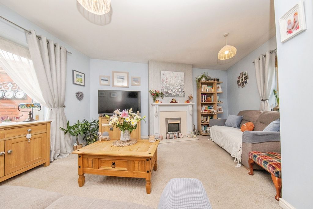 Property photo 2 of 26 Pbox-Img.Jpg