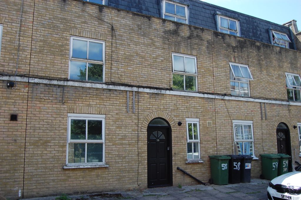 Property photo 2 of 6