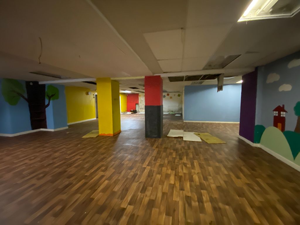 Property photo 2 of 25