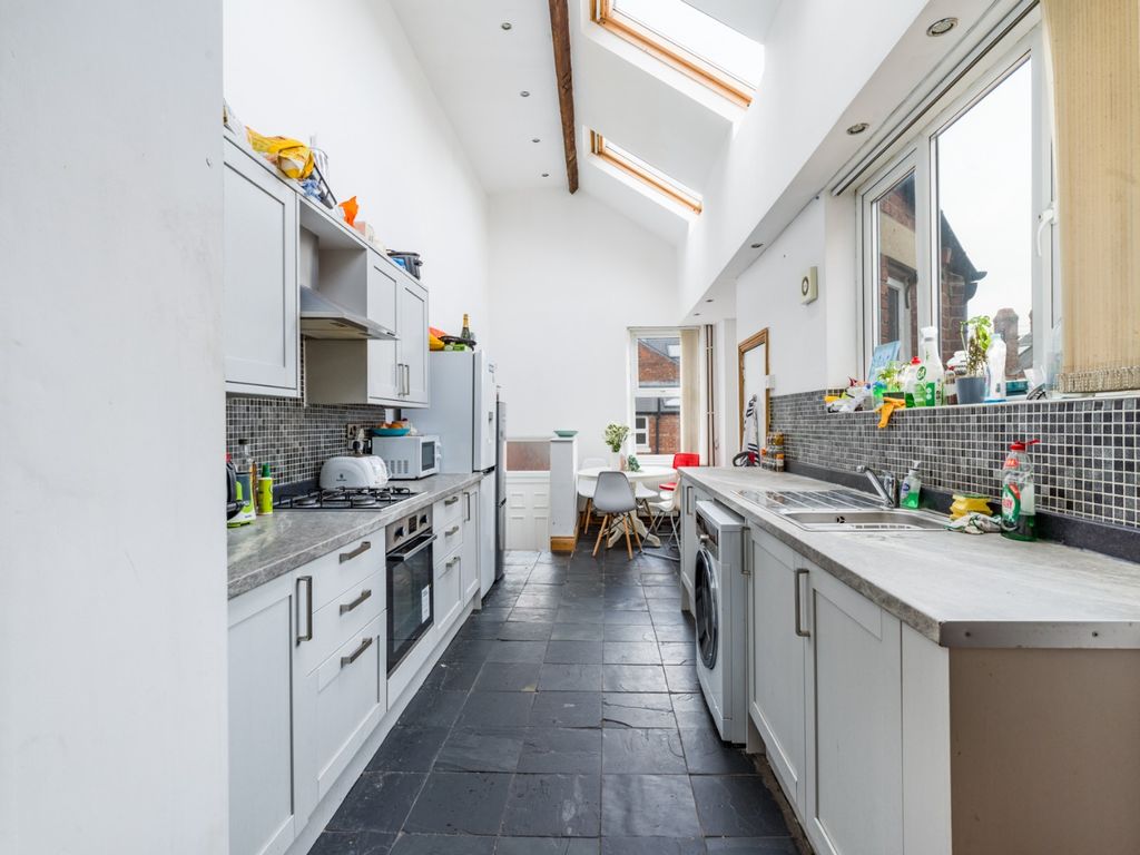 Property photo 1 of 12 3717800