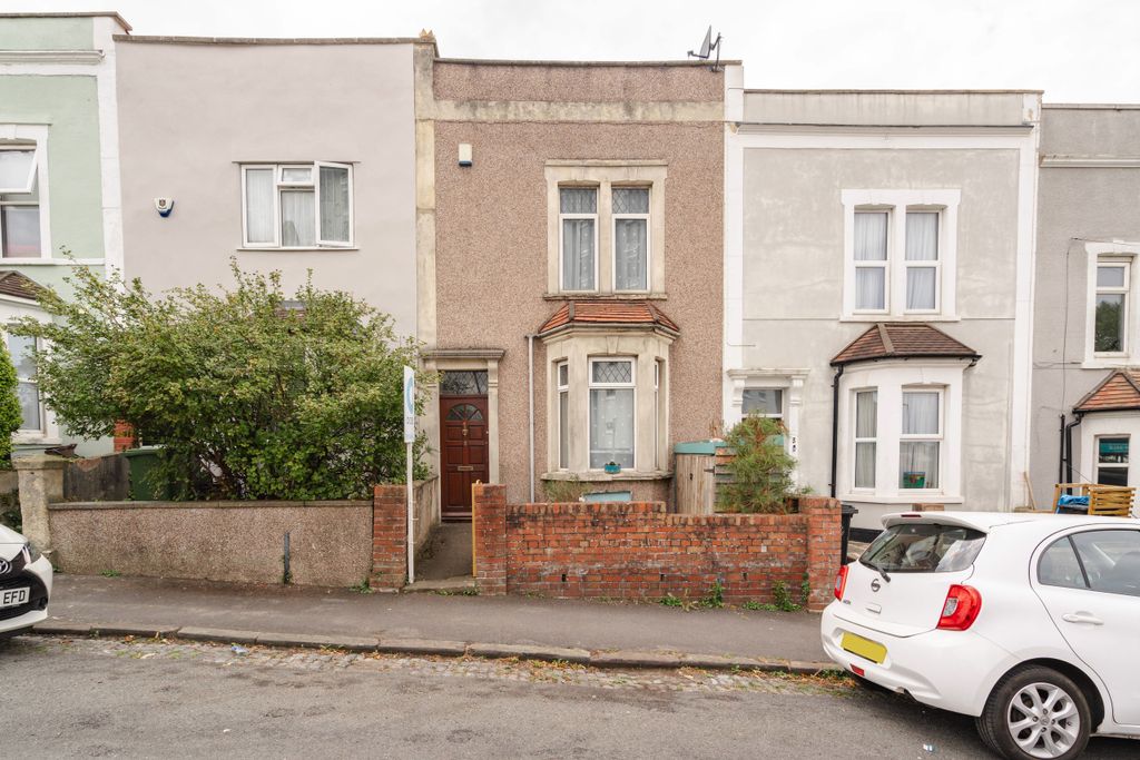 Property photo 1 of 20 5