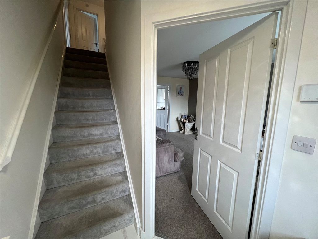 Property photo 2 of 20 Picture No. 14