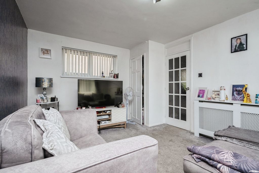 Property photo 2 of 20 Pbox-Img.Jpg