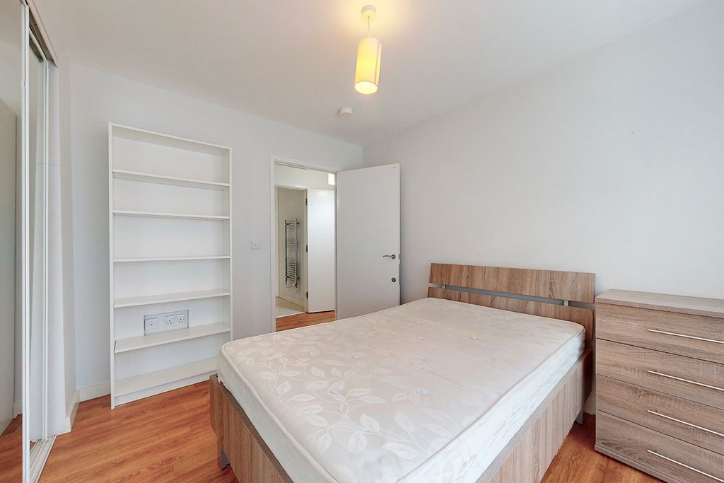 Property photo 2 of 4