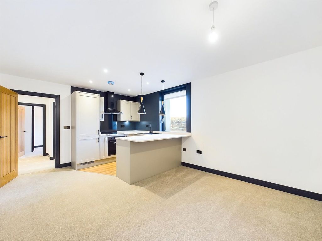 Property photo 1 of 6 Cam01268G0-Pr0250-Still005.Jpg