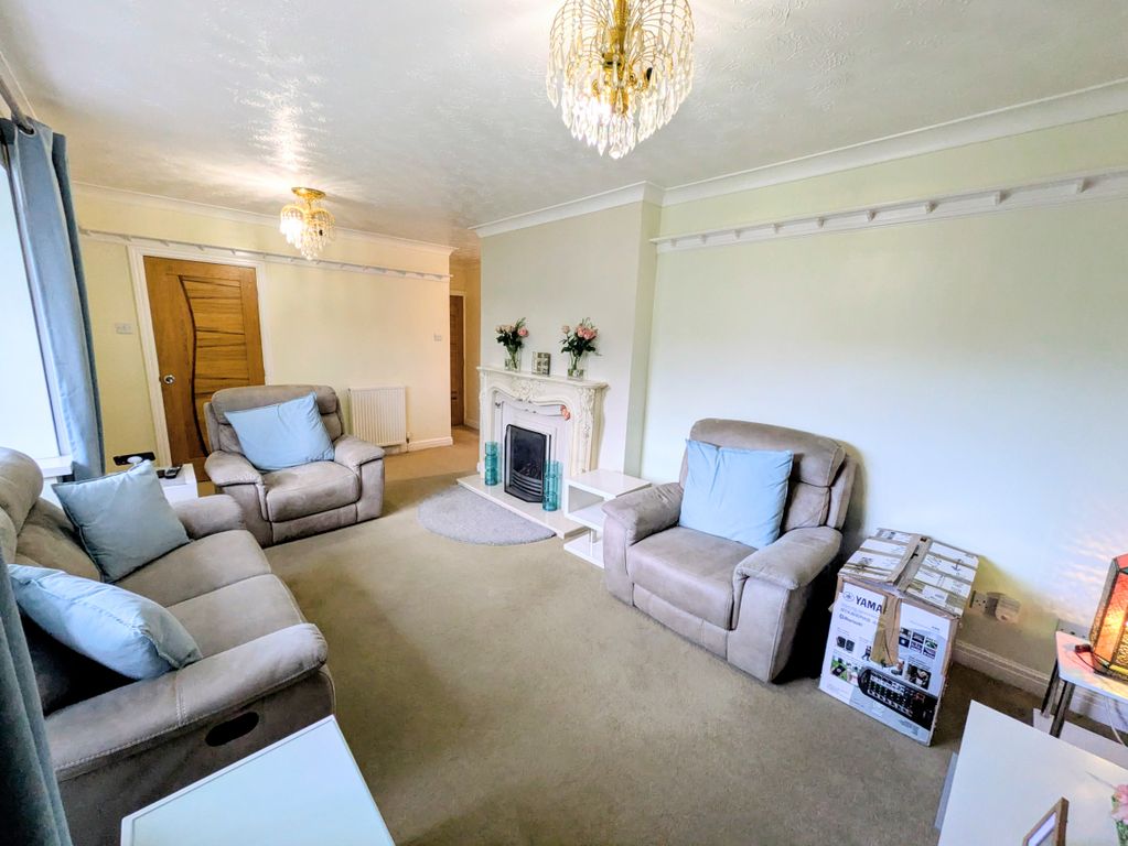 Property photo 2 of 27 c8A3Dd9A7Cb902E1F3F8Daafb44213d4F7Bb6E8c.Jpg