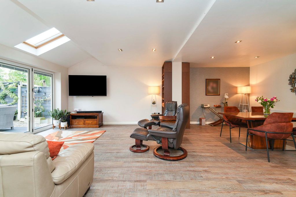 Additional image 7 of 4 bed detached house for saleSalisbury Avenue, Hopwood, Heywood OL10