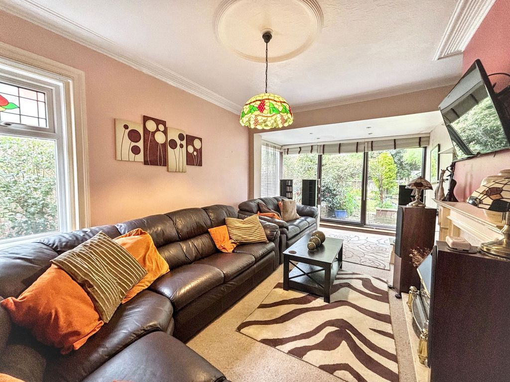 Property photo 3 of 24