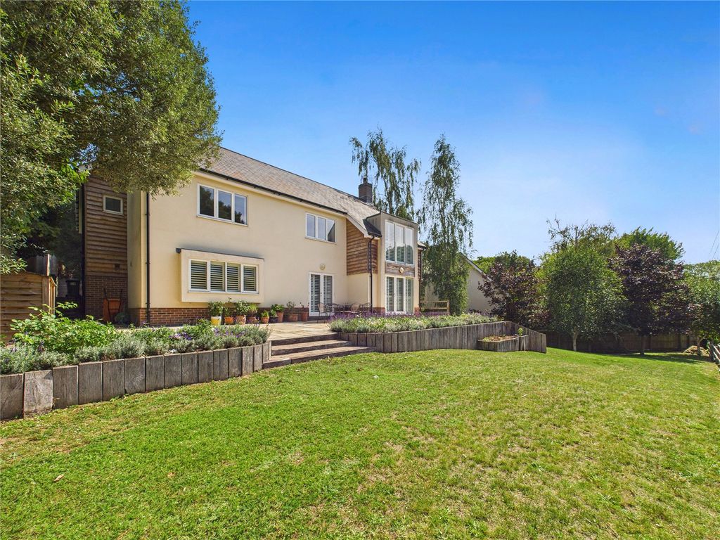 Property photo 2 of 17 Picture No. 24