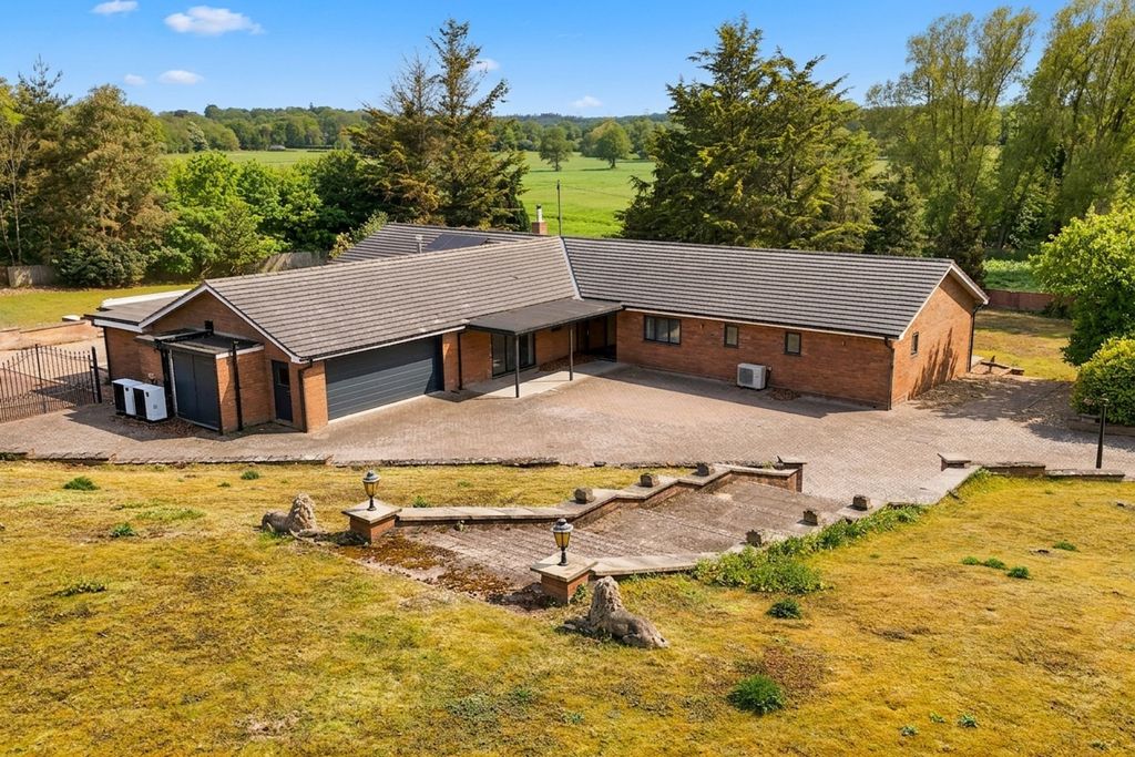 Property photo 1 of 34