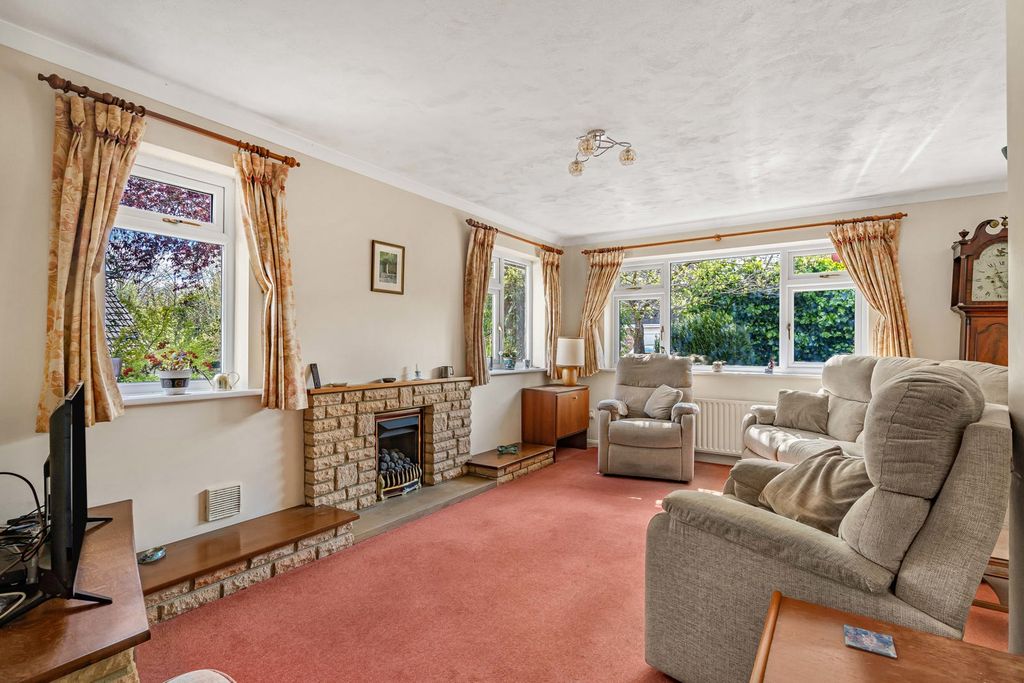 Property photo 2 of 15 6_79565.Jpg