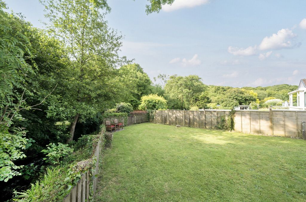 Property photo 3 of 15 1301331-7-68402Db...