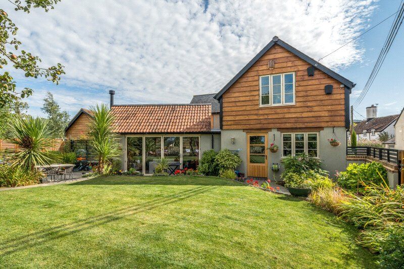 Property photo 2 of 33 Picture No. 39