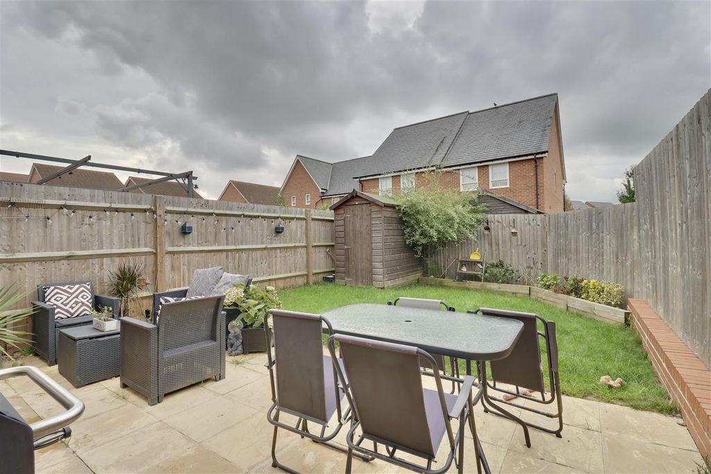 Property photo 1 of 13 Fe8F4C53-A48A-4E71-Aaa8-805571Aae6D3_1_201_A.Jpeg