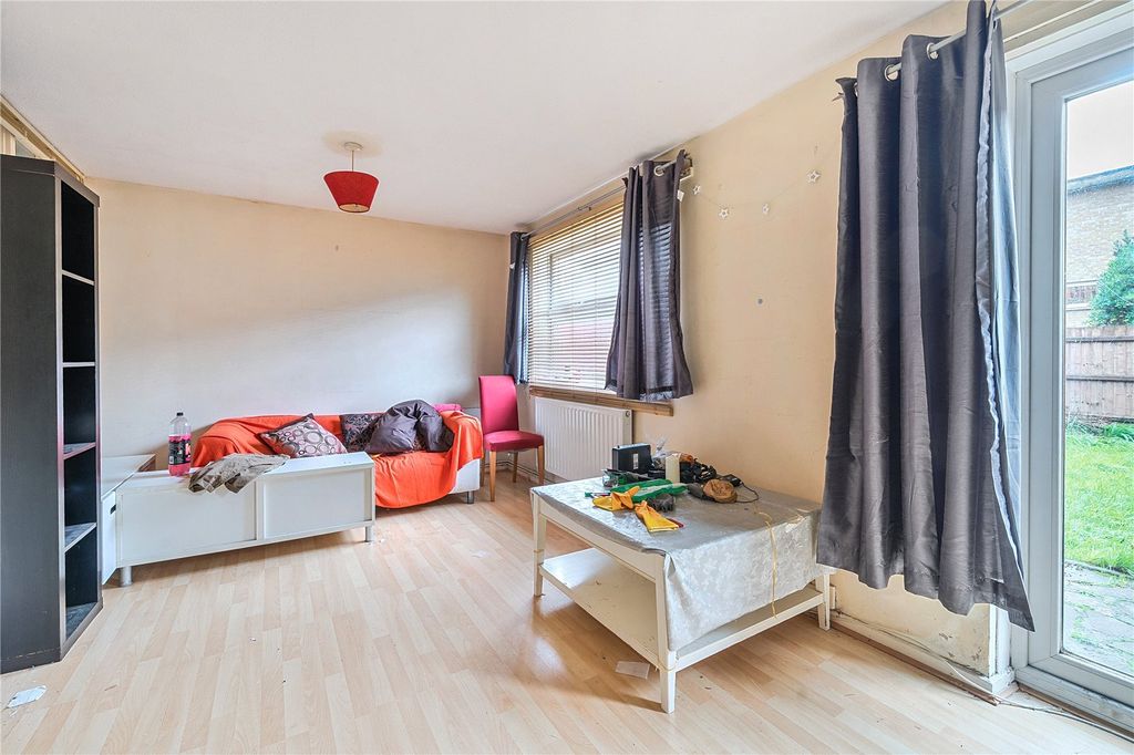 Property photo 2 of 19 Picture No. 13