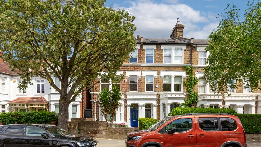Property photo 1 of 15 Flat 130B, Highlever Road, North Kensington, London, W10 6Pj