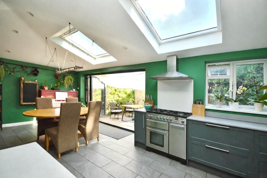 Property photo 2 of 26 Open Plan Kitchen/Dining Area