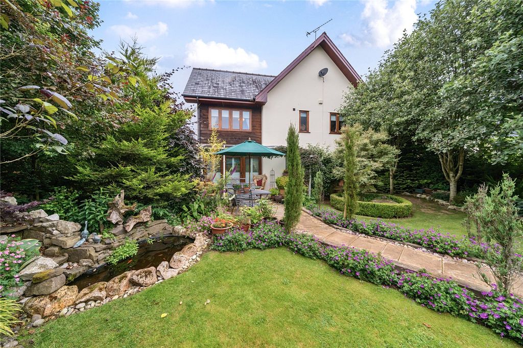 Property photo 2 of 29 Picture No. 23