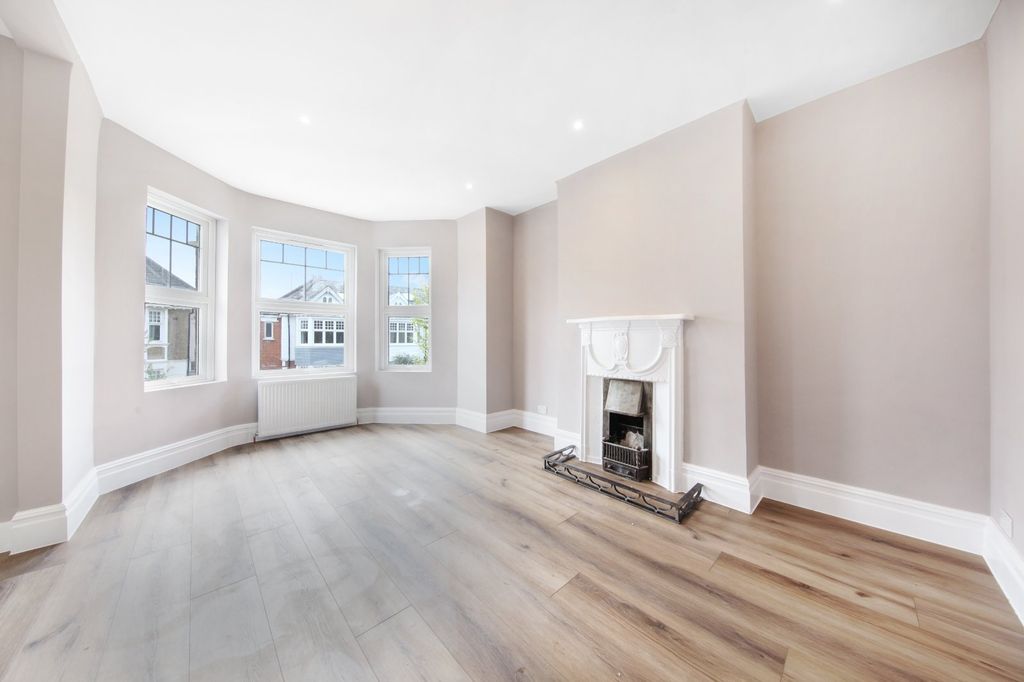 Property photo 1 of 10 Picture No. 22