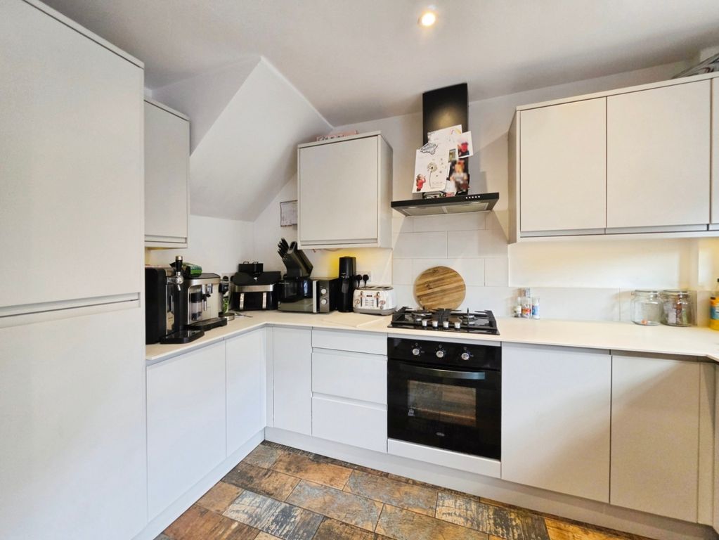 Property photo 3 of 28 Pbox-Img.Jpg