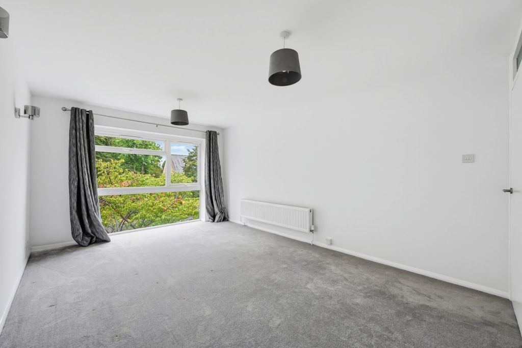 Property photo 3 of 8 Picture No. 04