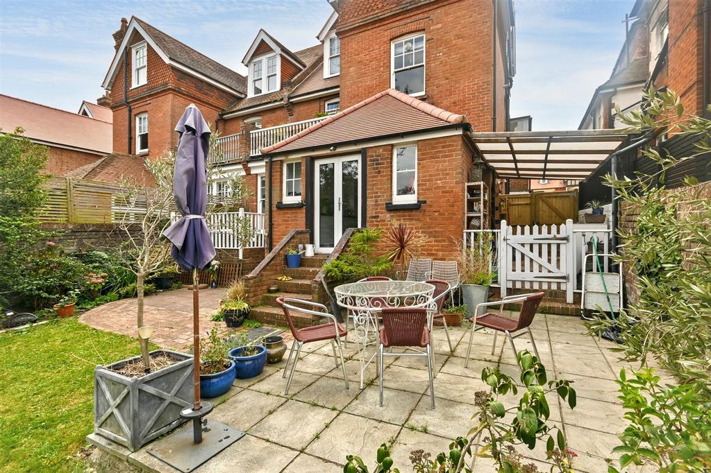 Additional image 9 of 3 bed flat for saleArlington Road, Eastbourne BN21