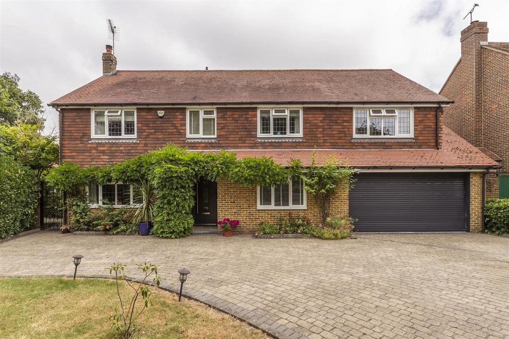 Property photo 1 of 43