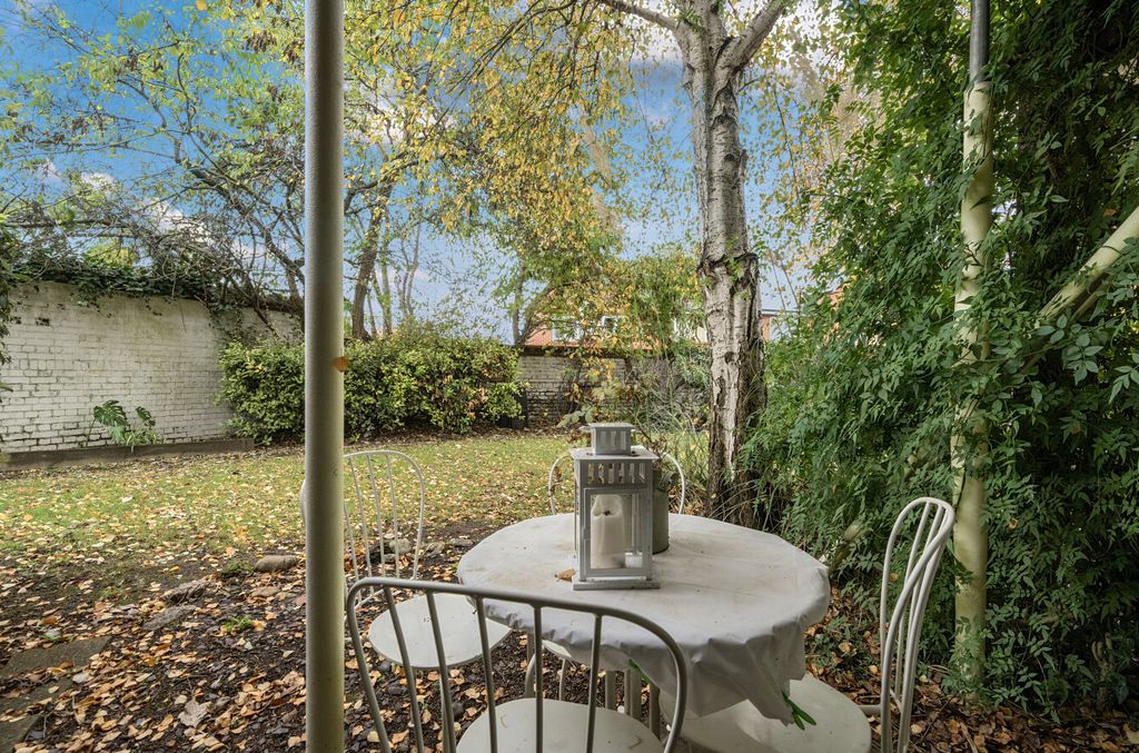 Property photo 2 of 10 1374019-11-6904A0...