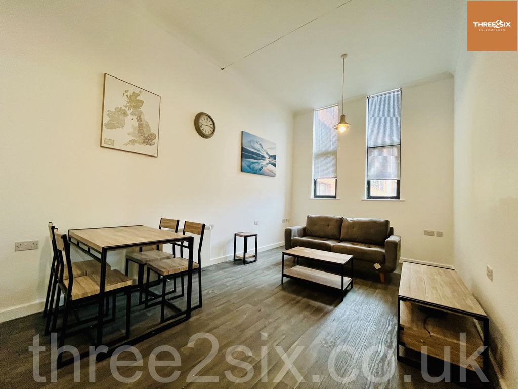 Property photo 3 of 9 Lounge