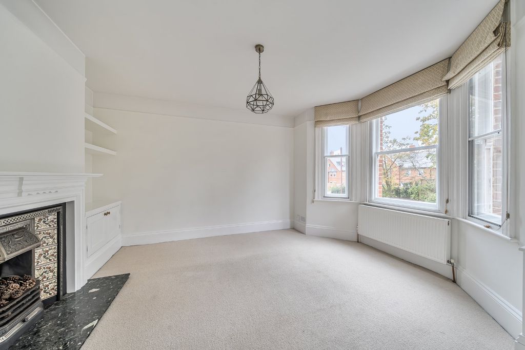 Property photo 2 of 15 Picture No. 10