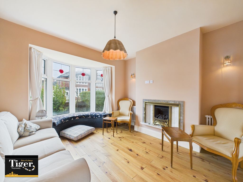 Property photo 3 of 21