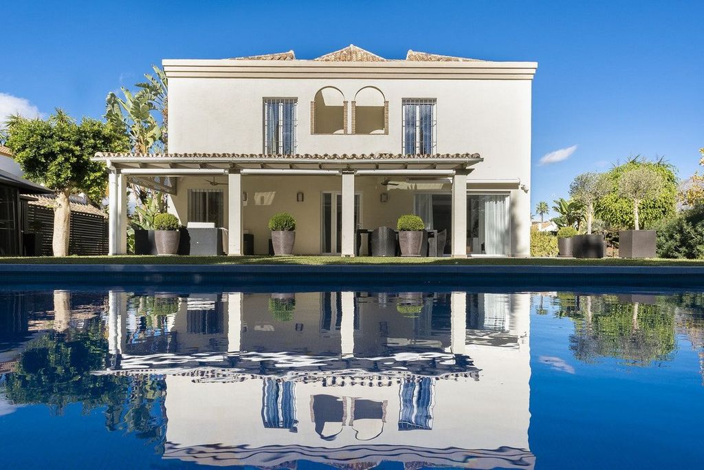 Property photo 1 of 50