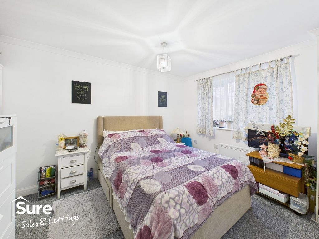 Property photo 2 of 14 4784142